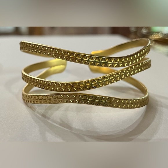 Geometric gold boho cuff bracelet - Picture 1 of 2